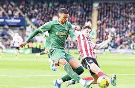 Plymouth với Leeds