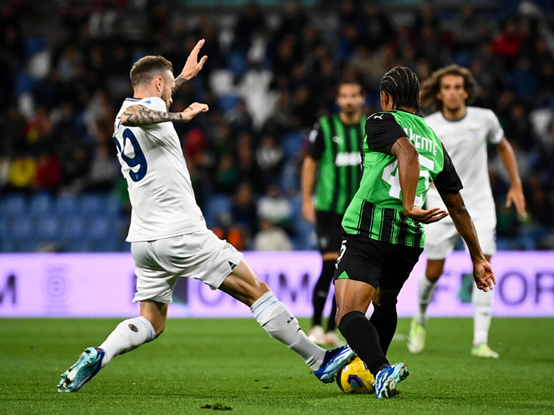 Lazio với Sassuolo